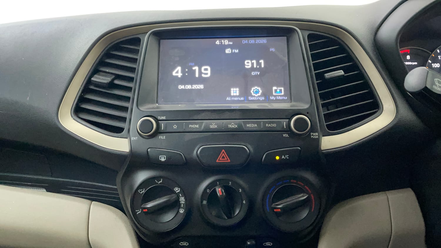Used 2020 Hyundai Santro Sportz AMT Petrol Automatic interior MUSIC SYSTEM & AC CONTROL VIEW