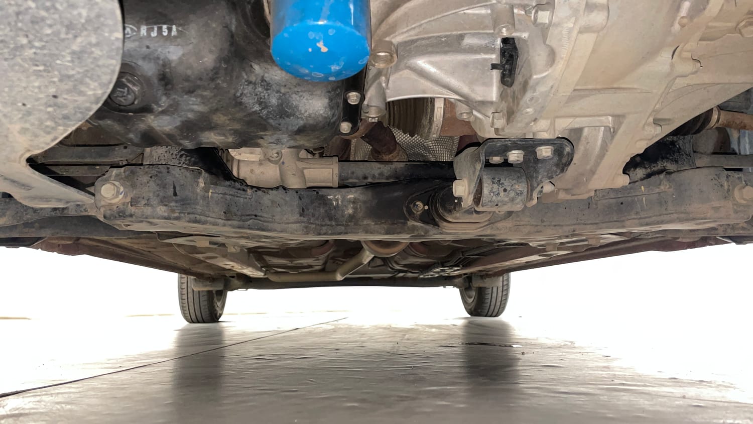 Used 2023 Hyundai Grand i10 Nios Sportz 1.2 Kappa VTVT Petrol Manual extra FRONT LEFT UNDERBODY VIEW