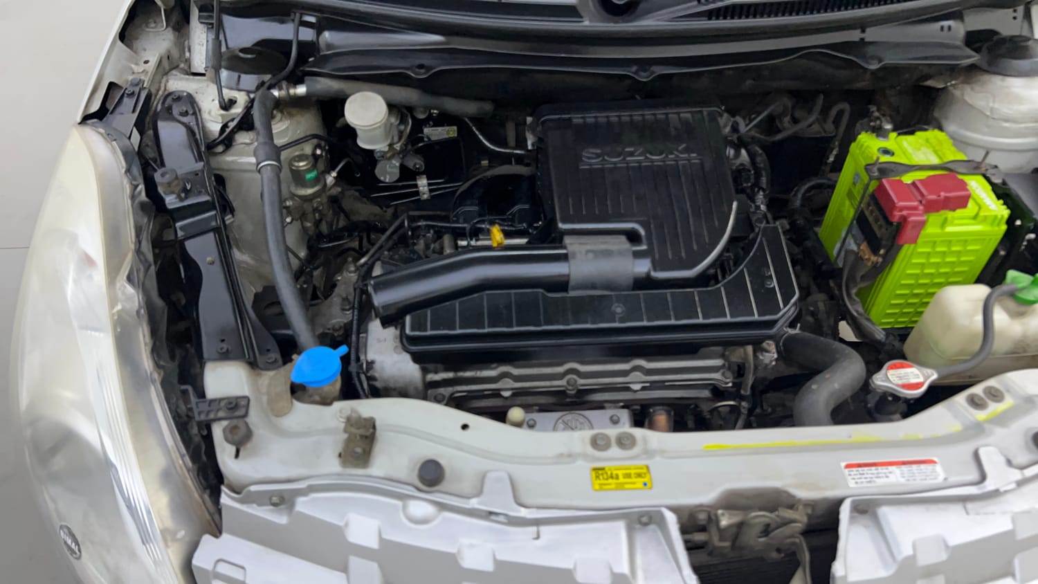 Used 2012 Maruti Suzuki Swift VXi Petrol Manual engine ENGINE RIGHT SIDE VIEW