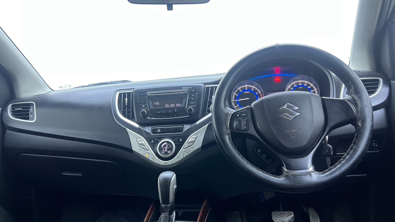 Used 2017 Maruti Suzuki Baleno Delta 1.2 AT Petrol Automatic interior DASHBOARD VIEW