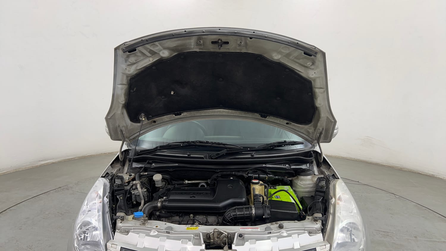 Used 2012 Maruti Suzuki Swift ZDi Diesel Manual engine ENGINE & BONNET OPEN FRONT VIEW