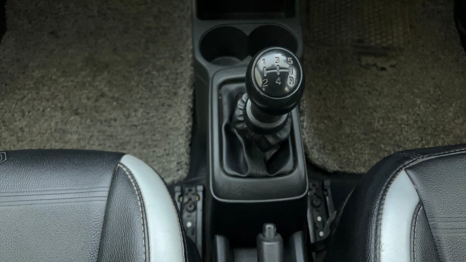 Used 2024 Maruti Suzuki Alto K10 VXi Plus Petrol Manual interior GEAR  KNOB VIEW