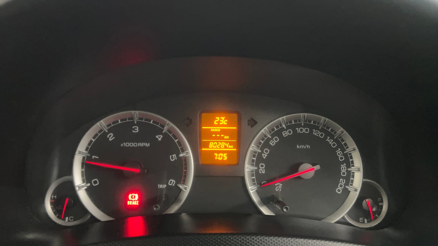 Used 2012 Maruti Suzuki Swift ZDi Diesel Manual interior CLUSTERMETER VIEW