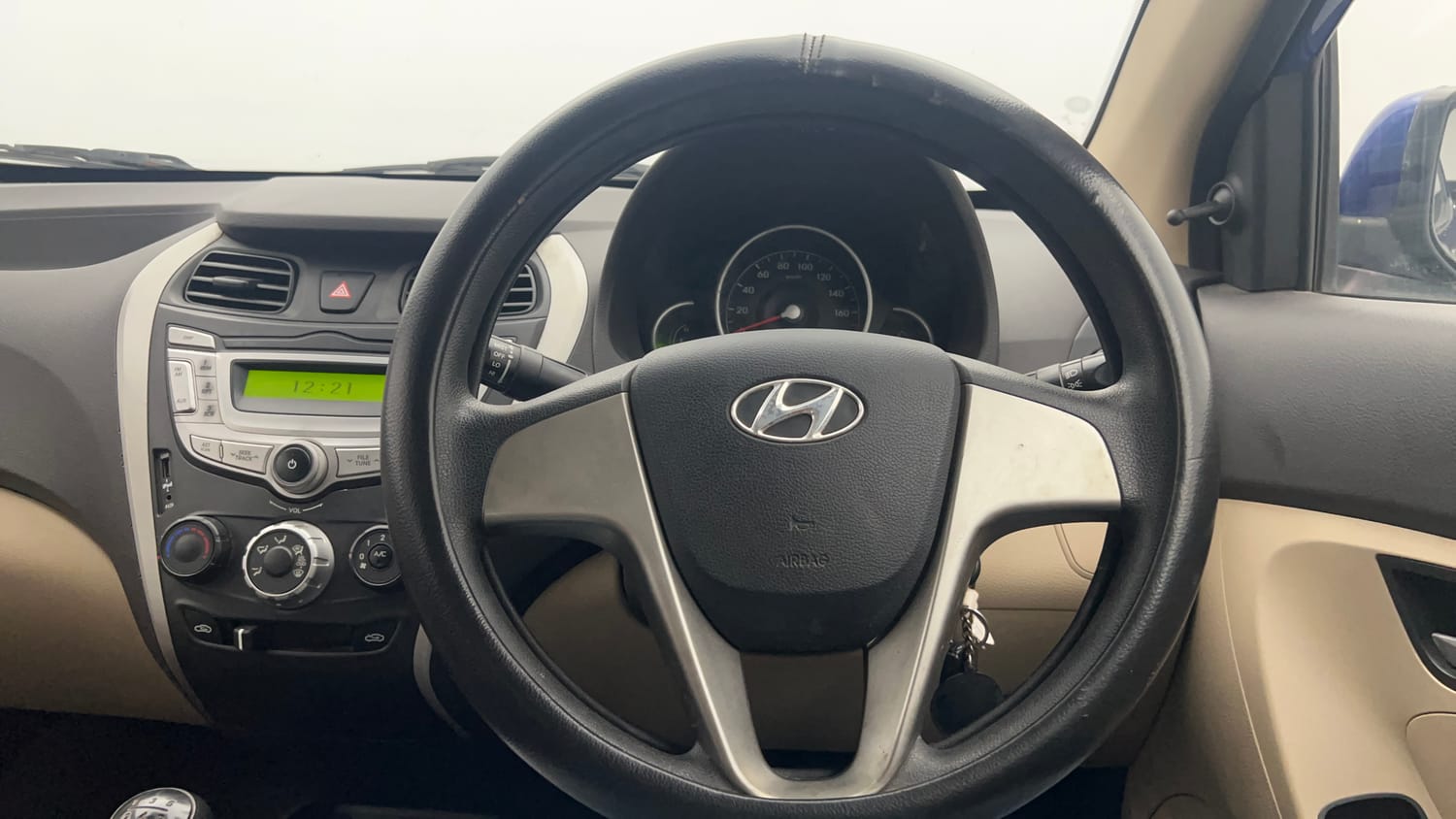 Used 2017 Hyundai Eon Sportz Petrol Manual interior STEERING VIEW