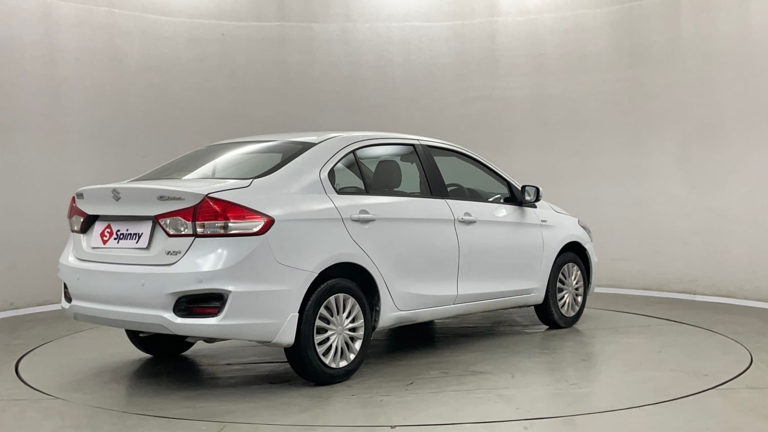 Used 2017 Maruti Suzuki Ciaz VXi+ Petrol Manual exterior RIGHT REAR CORNER VIEW