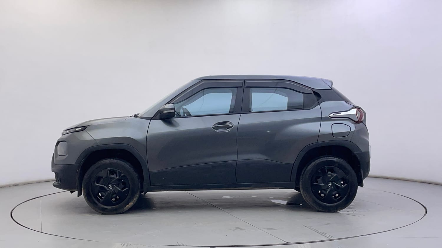 Used 2022 Tata Punch Adventure MT Petrol Manual exterior LEFT SIDE VIEW