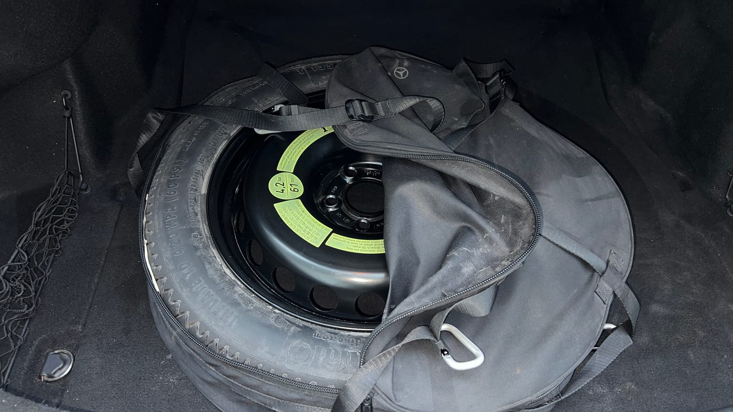 Used 2015 Mercedes-Benz C-Class C 200 Avantgarde Petrol Automatic tyres SPARE TYRE VIEW