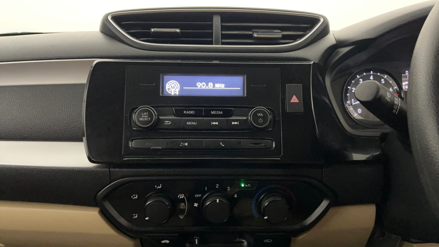 Used 2022 Honda Amaze S MT 1.2 Petrol Petrol Manual interior MUSIC SYSTEM & AC CONTROL VIEW