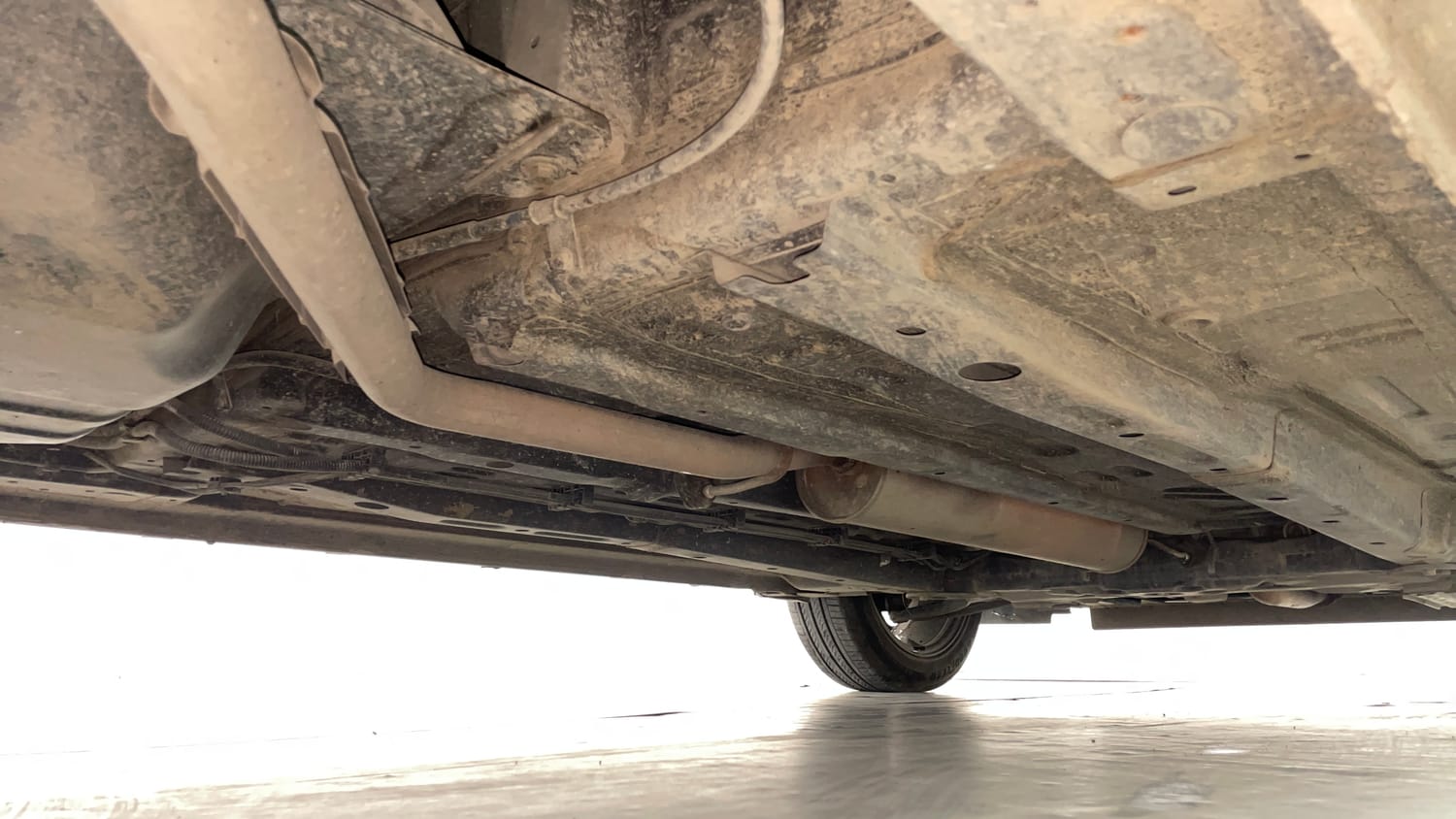 Used 2024 Tata Altroz XZ Petrol Petrol Manual extra REAR RIGHT UNDERBODY VIEW