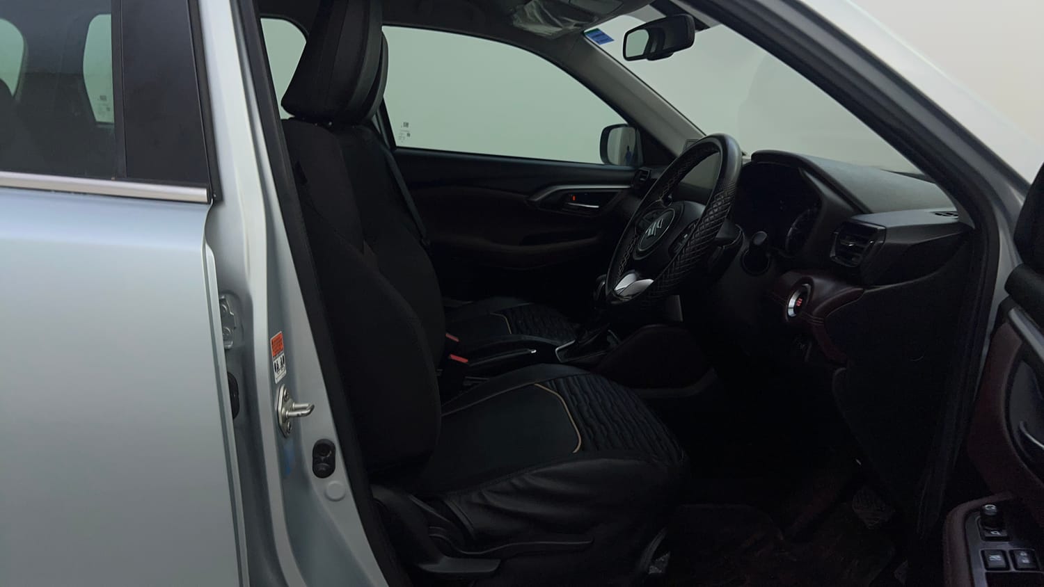 Used 2024 Maruti Suzuki Grand Vitara Zeta Smart Hybrid AT Petrol Automatic interior RIGHT SIDE FRONT DOOR CABIN VIEW