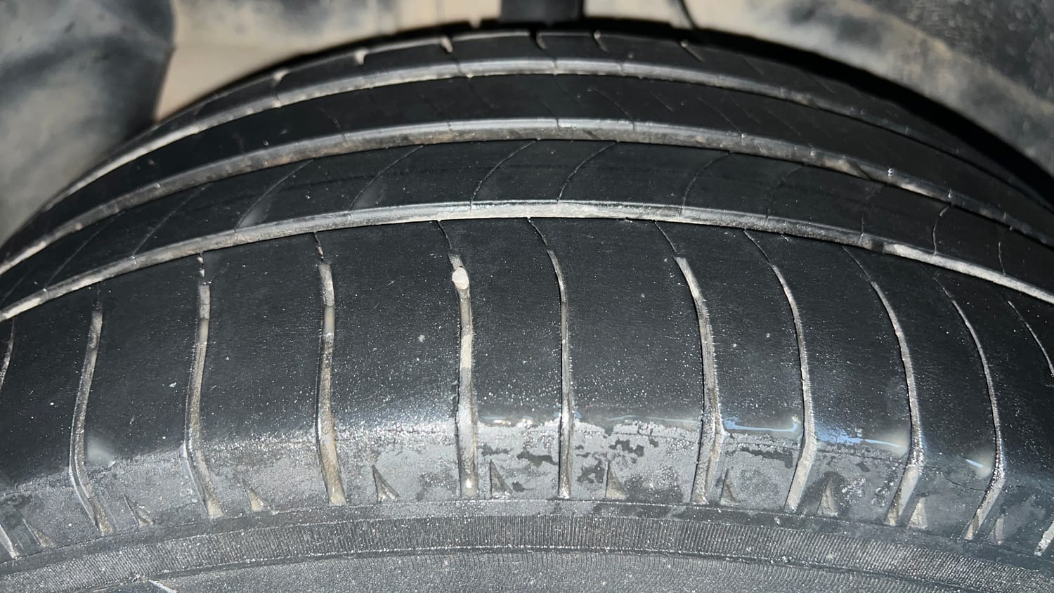Used 2019 Tata Nexon XMA Petrol Petrol Automatic tyres RIGHT REAR TYRE TREAD VIEW