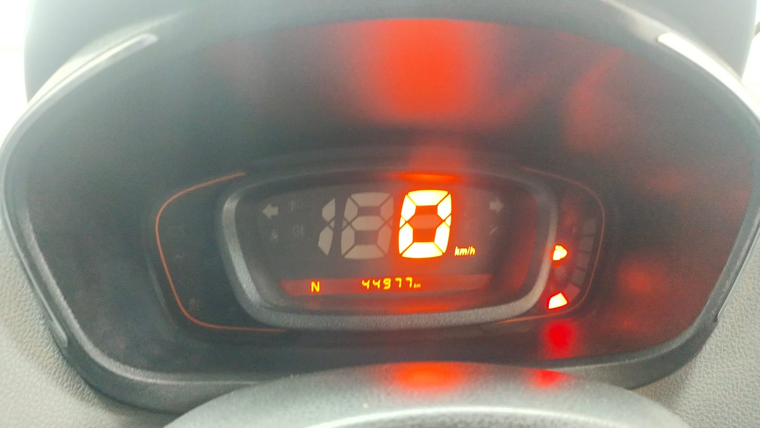 Used 2019 Renault Kwid 1.0 RXT AMT Petrol Automatic interior CLUSTERMETER VIEW