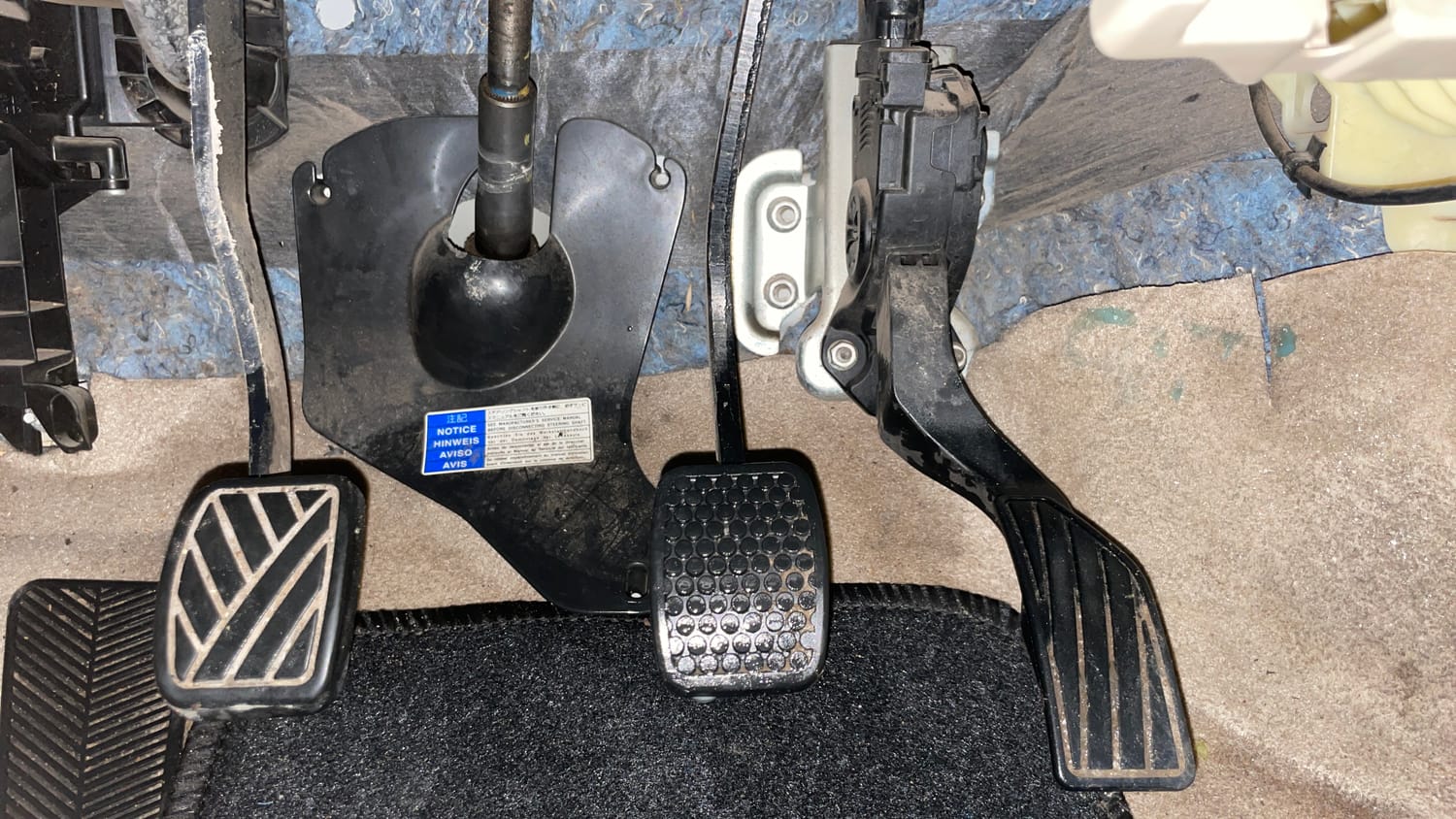 Used 2017 Maruti Suzuki Ciaz VXi+ Petrol Manual interior PEDALS VIEW