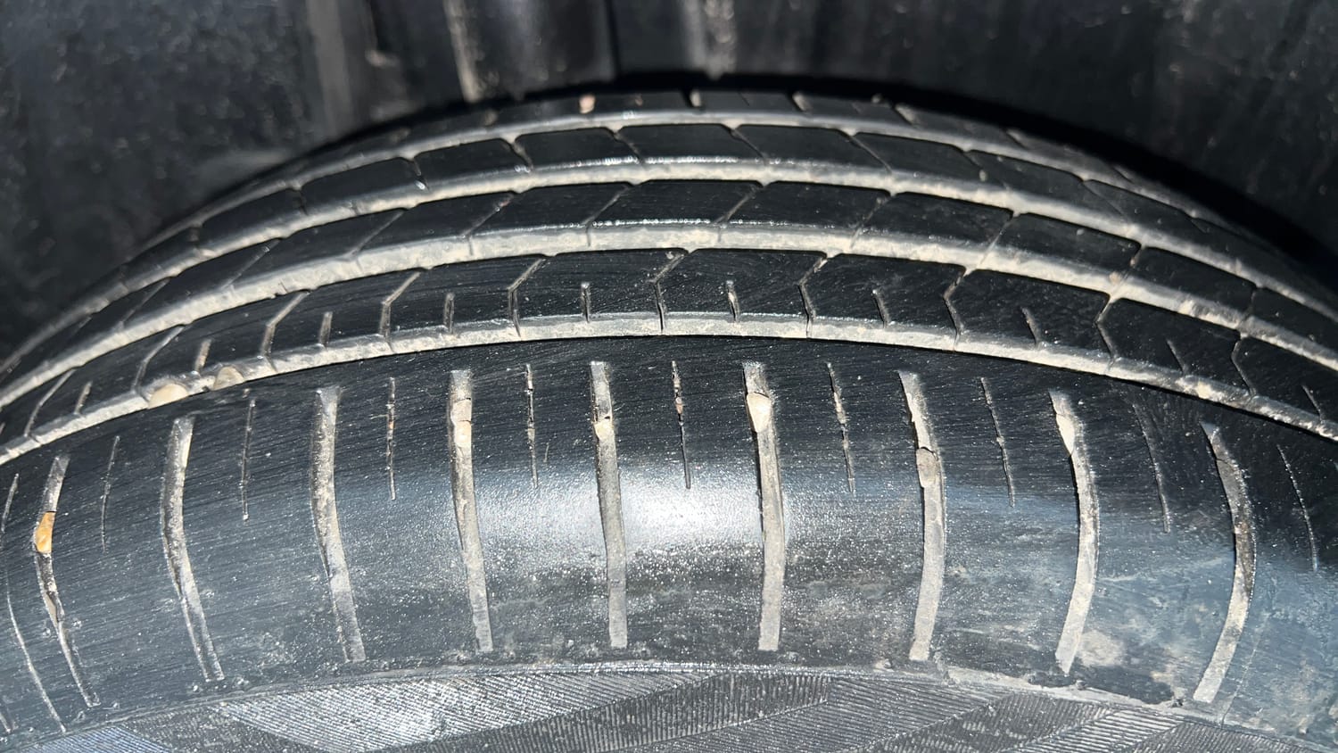 Used 2023 Maruti Suzuki Baleno Delta MT Petrol Manual tyres RIGHT REAR TYRE TREAD VIEW