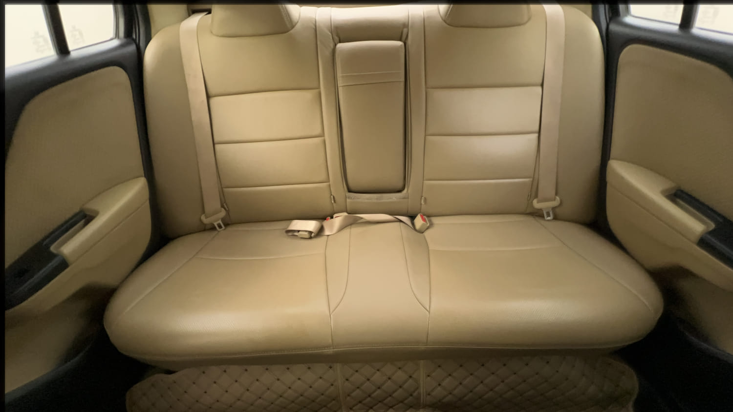 Used 2022 Honda City 4th Generation V Petrol Petrol Manual interior REAR SEAT CONDITION VIEW