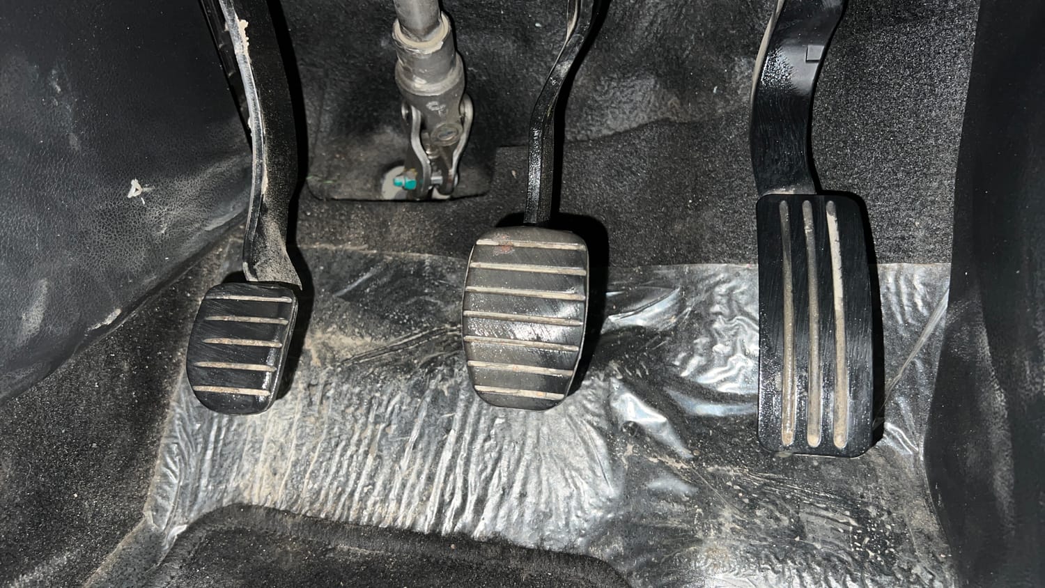 Used 2021 Nissan Kicks XV 1.5 Petrol Manual interior PEDALS VIEW