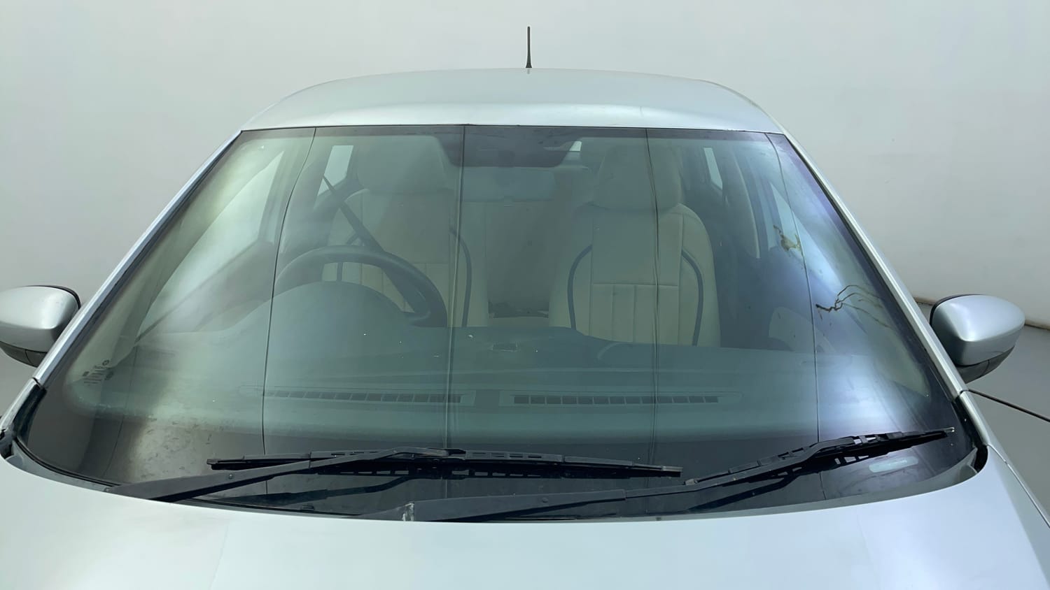 Used 2013 Volkswagen Polo Comfortline 1.2L (P) Petrol Manual exterior FRONT WINDSHIELD VIEW