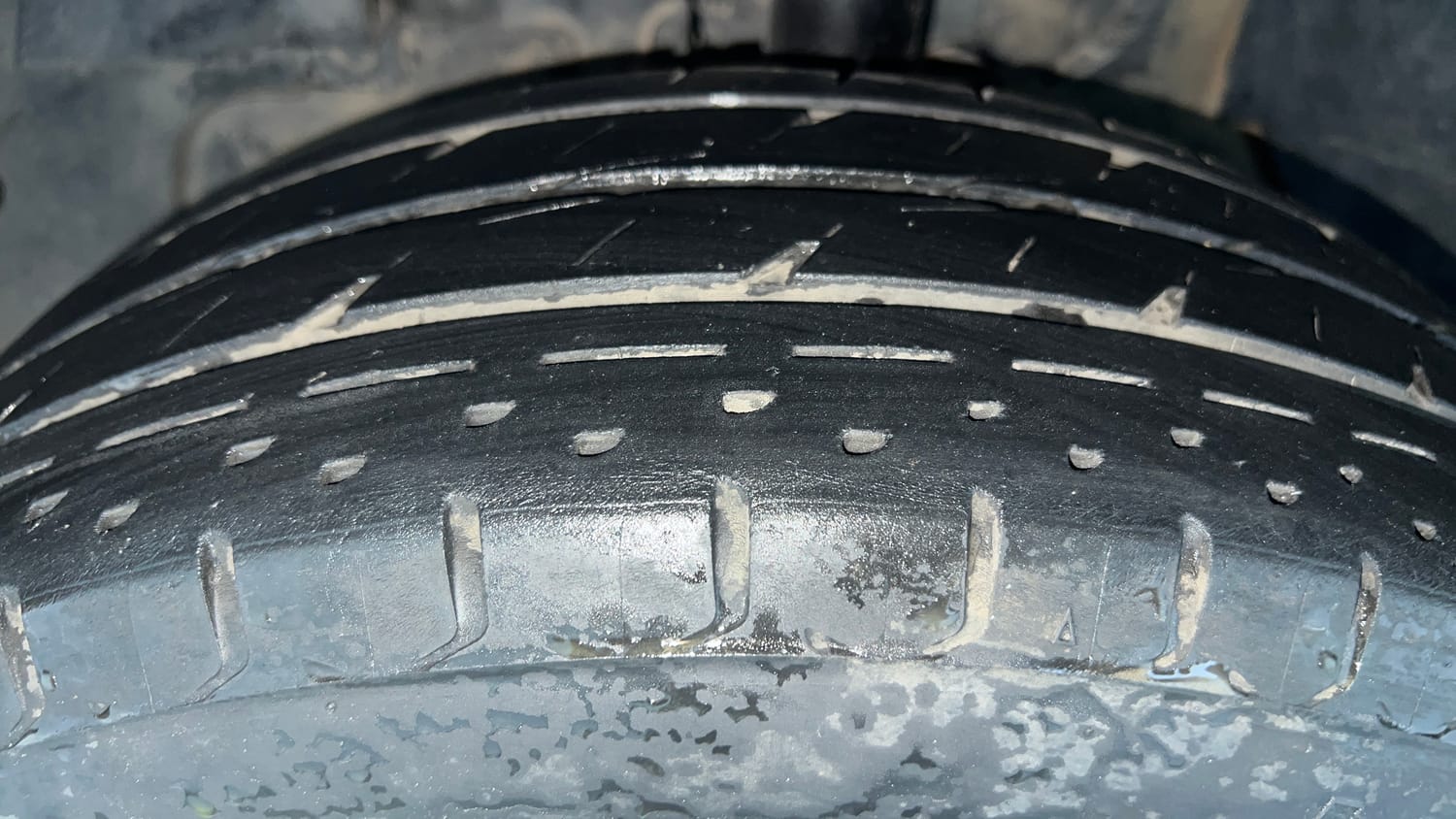 Used 2019 Tata Nexon XMA Petrol Petrol Automatic tyres LEFT FRONT TYRE TREAD VIEW