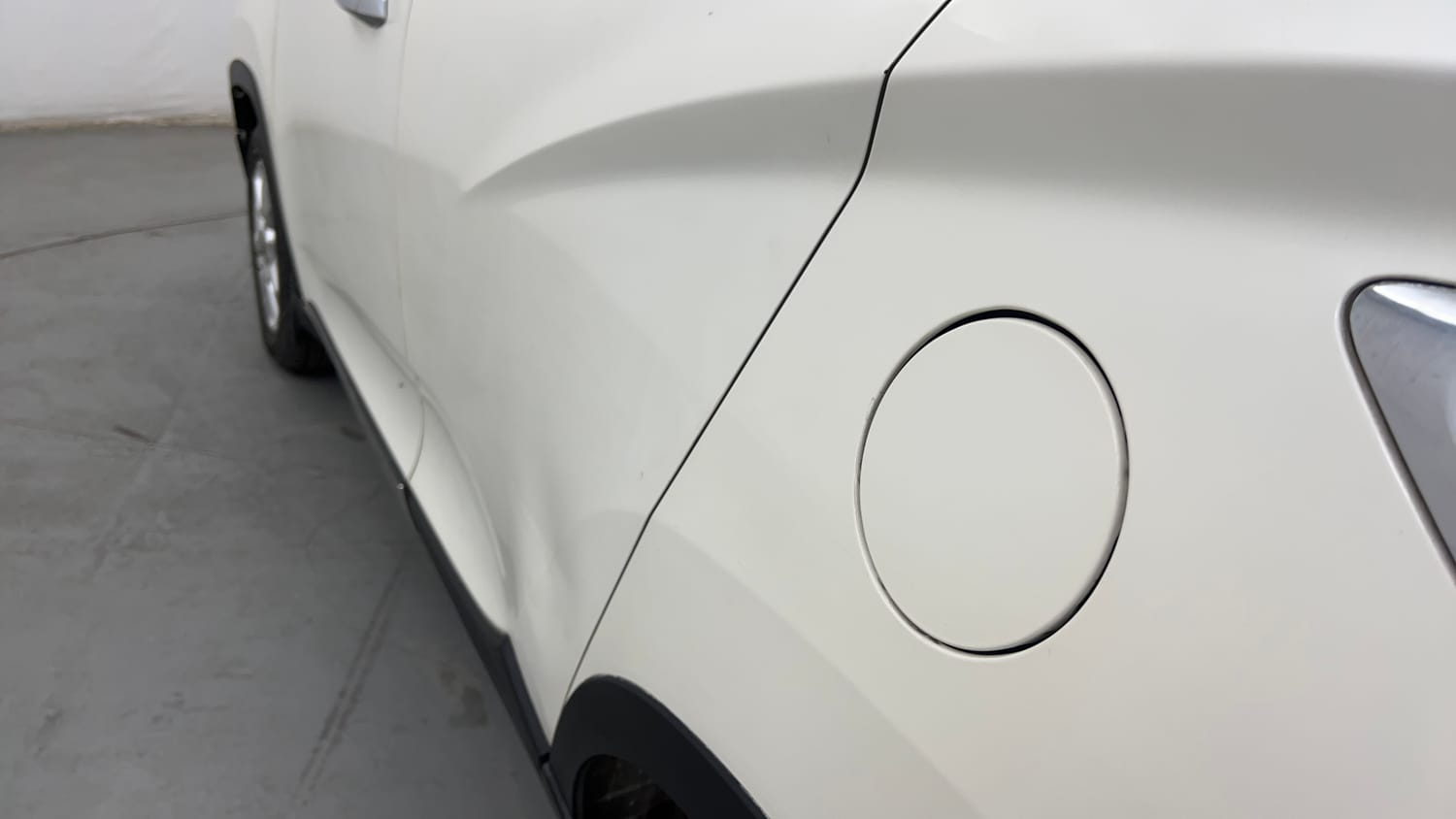 Used 2017 Mahindra KUV100 K8 6 STR Petrol Manual dents MINOR SCRATCH