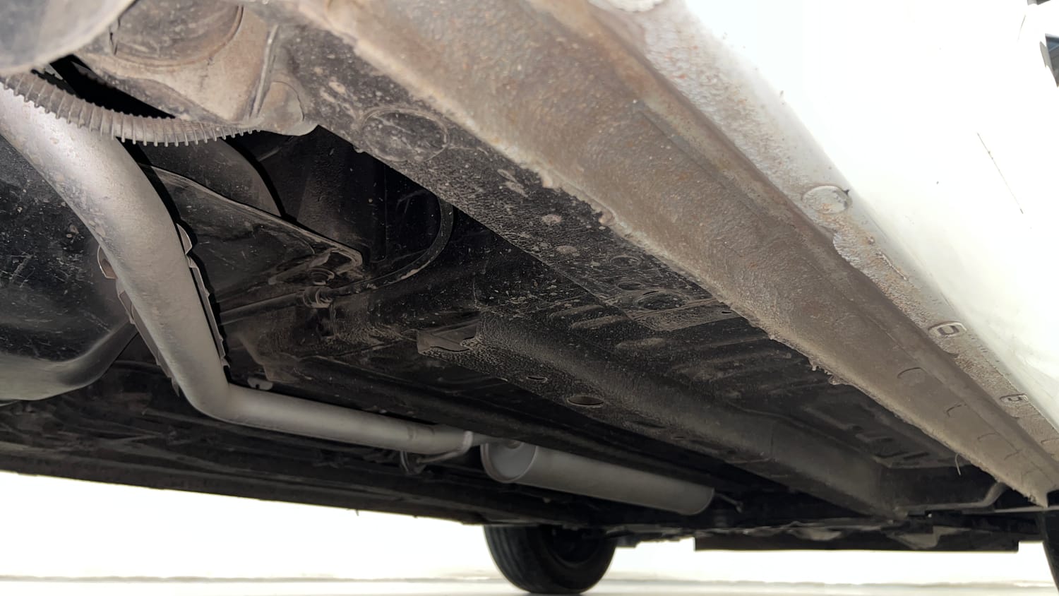 Used 2024 Tata Altroz XM Petrol Petrol Manual extra REAR RIGHT UNDERBODY VIEW