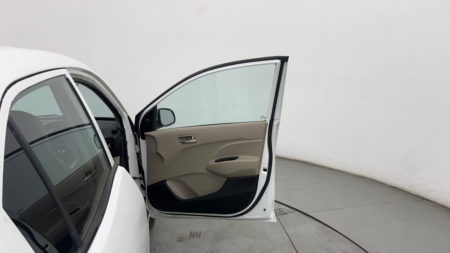 Used 2018 Hyundai Santro Magna Petrol Manual interior RIGHT FRONT DOOR OPEN VIEW