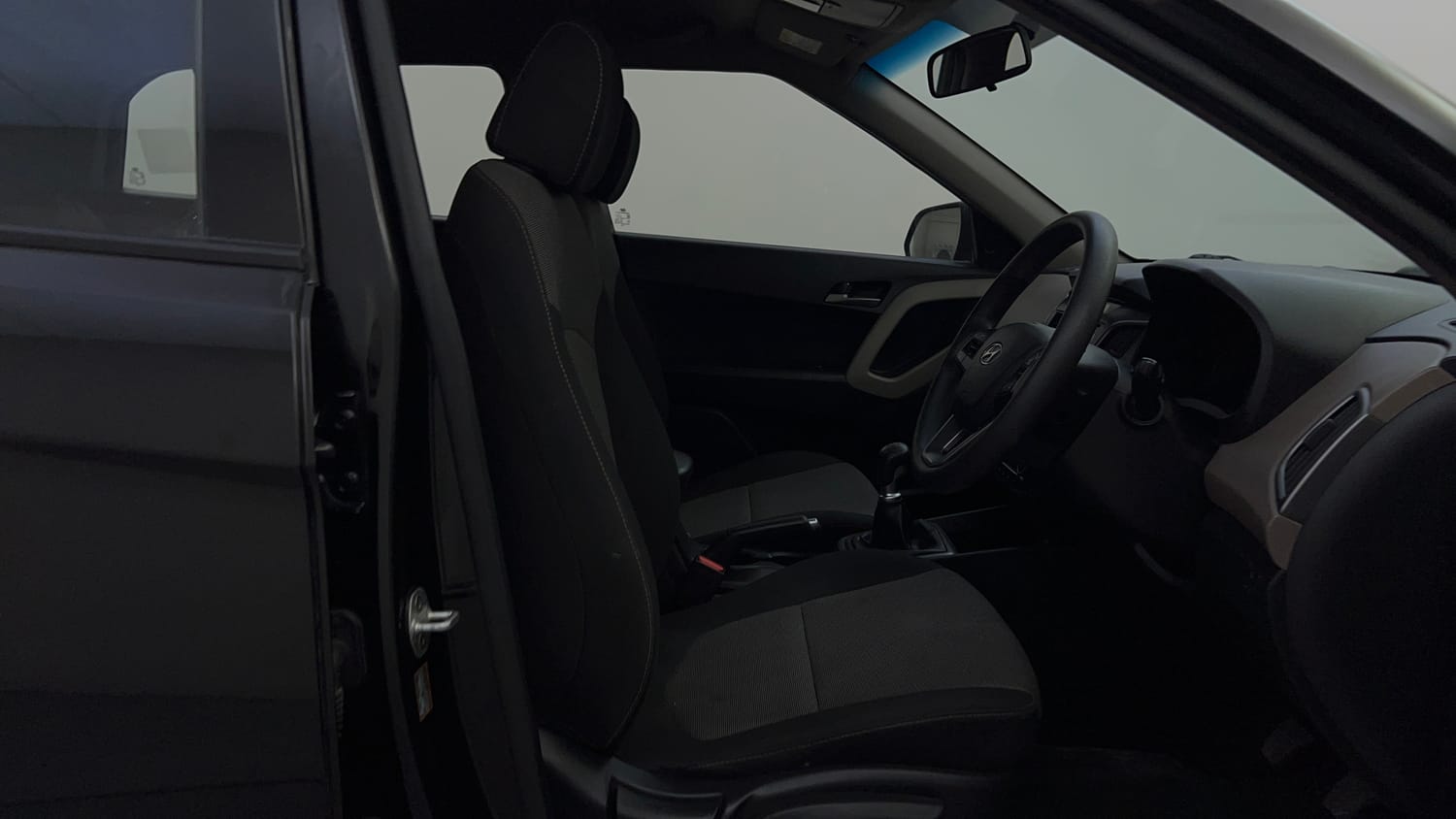 Used 2016 Hyundai Creta 1.6 SX Plus Diesel Manual interior RIGHT SIDE FRONT DOOR CABIN VIEW