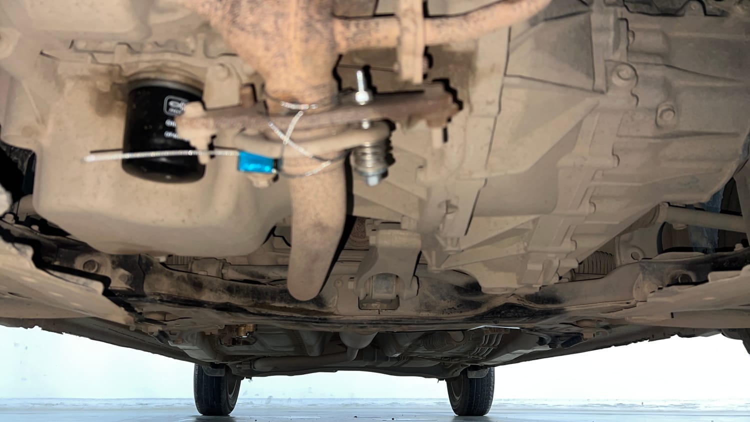 Used 2022 Maruti Suzuki New Ertiga VXi Petrol Manual extra FRONT LEFT UNDERBODY VIEW