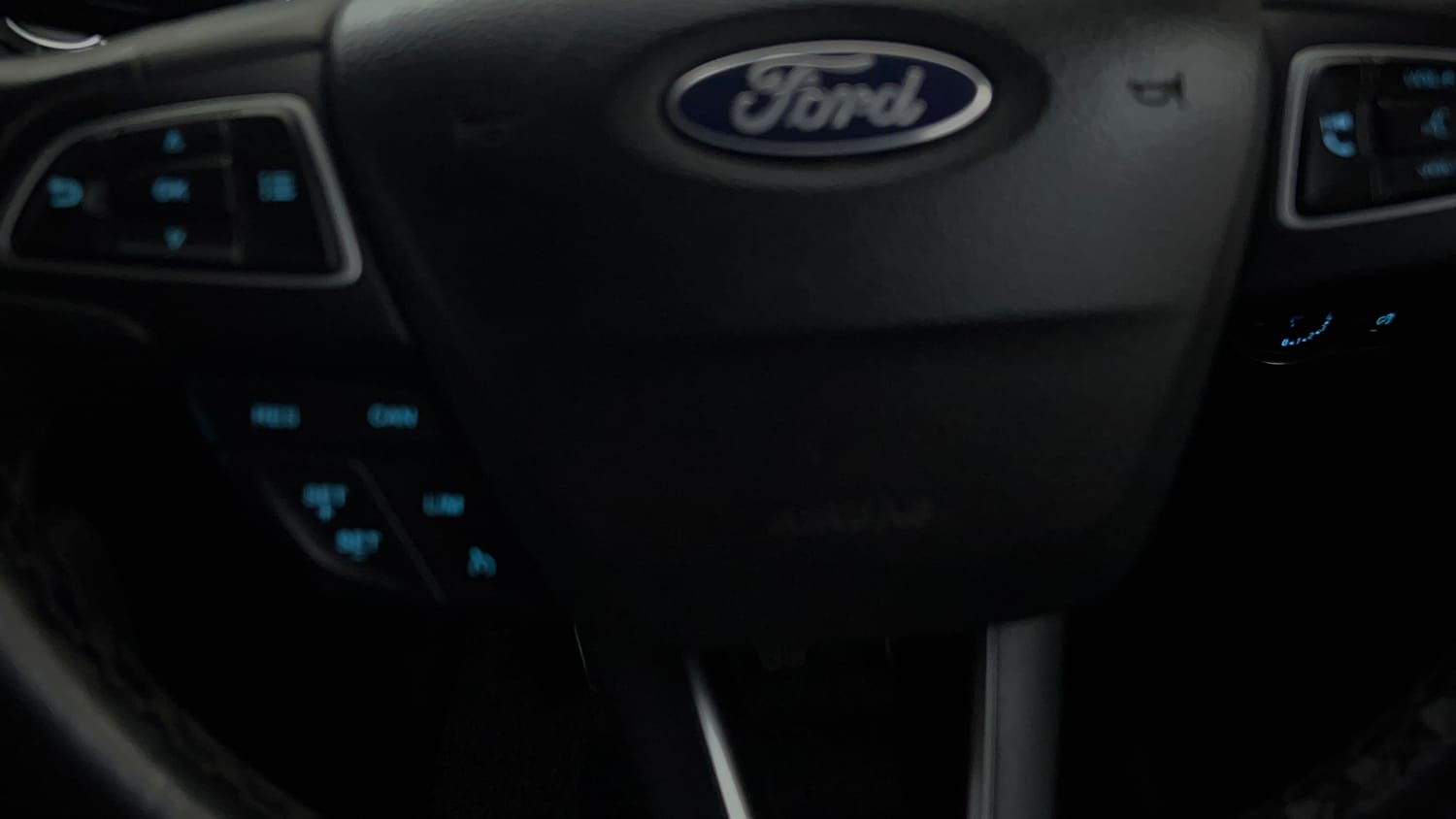 Used 2019 Ford EcoSport Titanium + 1.5L Ti-VCT Petrol Manual top_features Cruise control