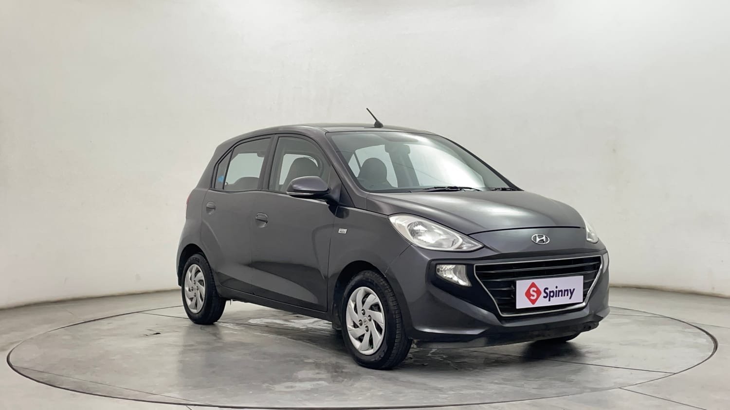 Used 2020 Hyundai Santro Sportz AMT Petrol Automatic exterior RIGHT FRONT CORNER VIEW