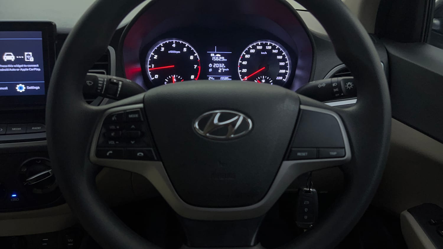 Used 2022 Hyundai Verna S Plus 1.5 VTVT Petrol Manual top_features Airbags