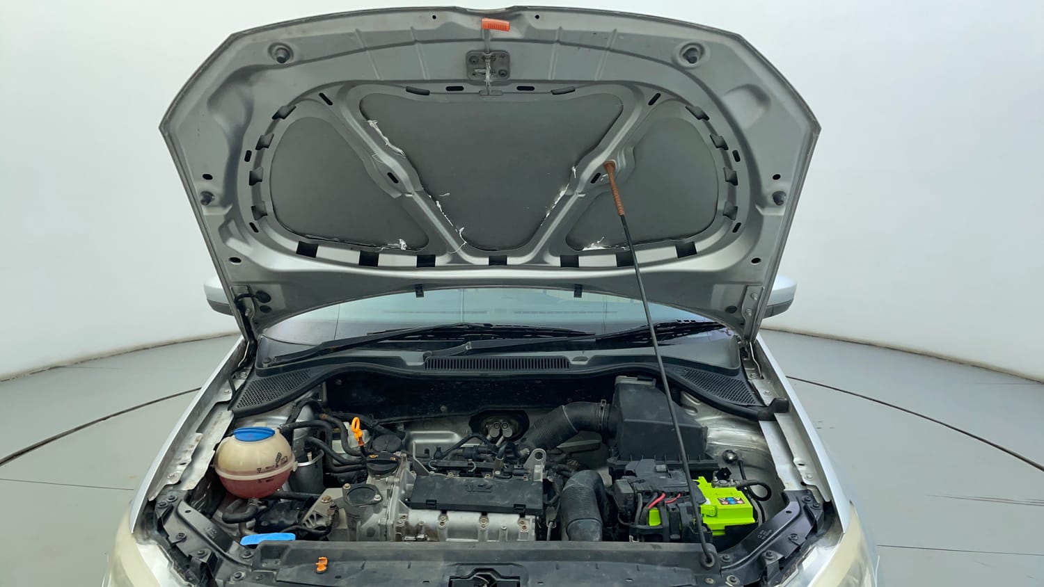 Used 2013 Volkswagen Polo Comfortline 1.2L (P) Petrol Manual engine ENGINE & BONNET OPEN FRONT VIEW