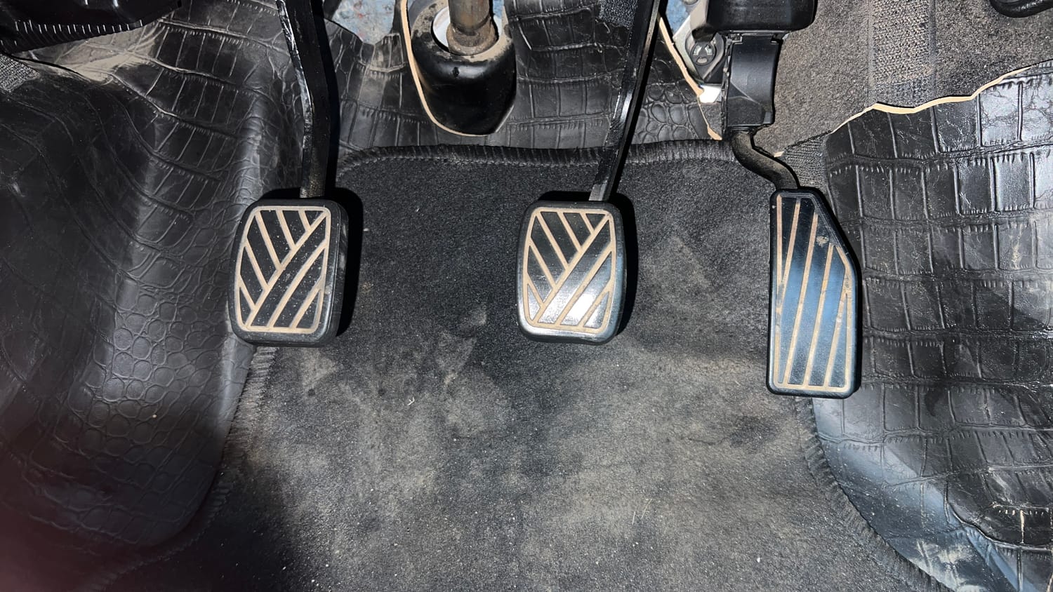 Used 2022 Maruti Suzuki Ignis Sigma 1.2 MT Petrol Manual interior PEDALS VIEW