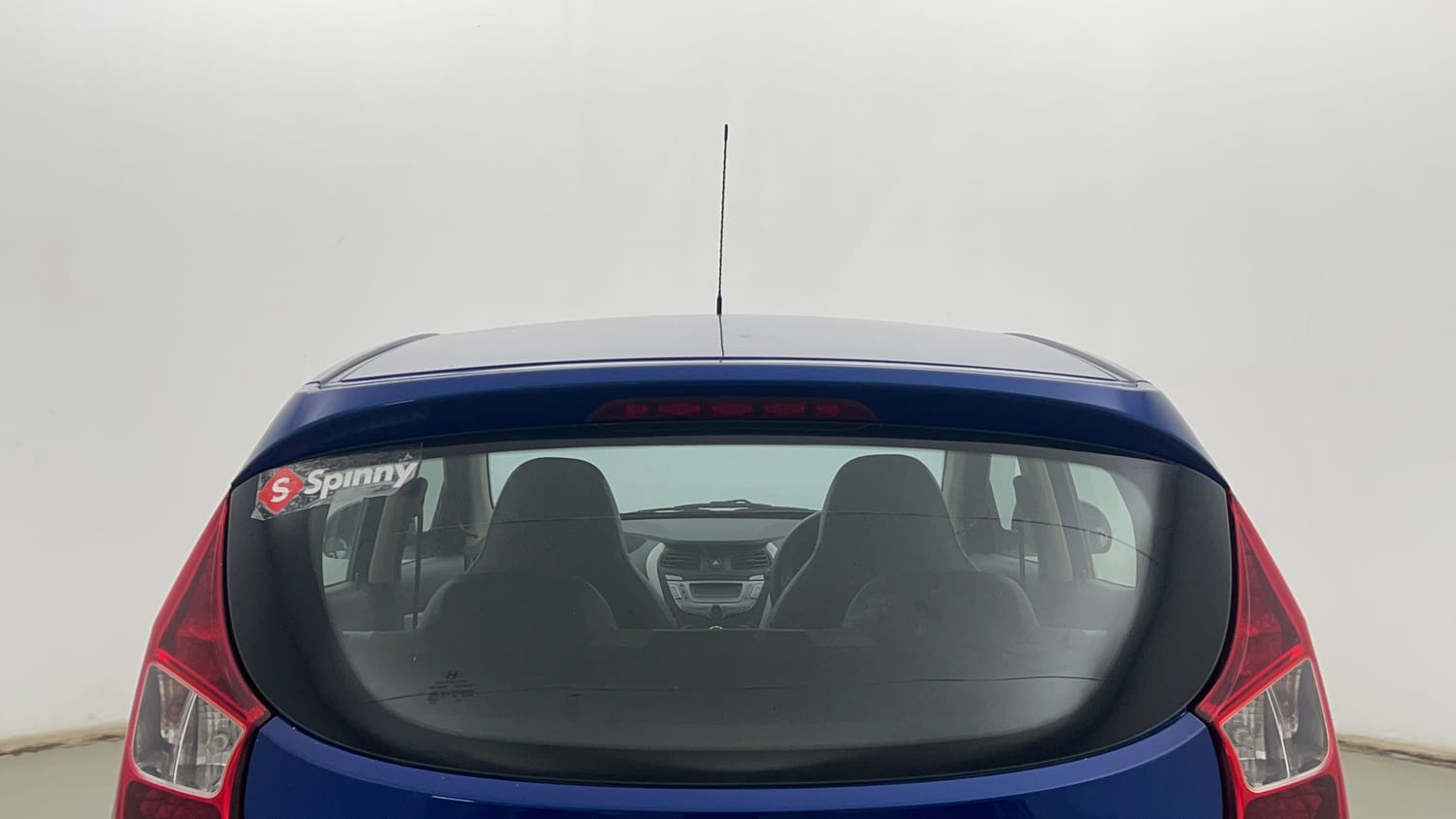 Used 2017 Hyundai Eon Sportz Petrol Manual exterior BACK WINDSHIELD VIEW