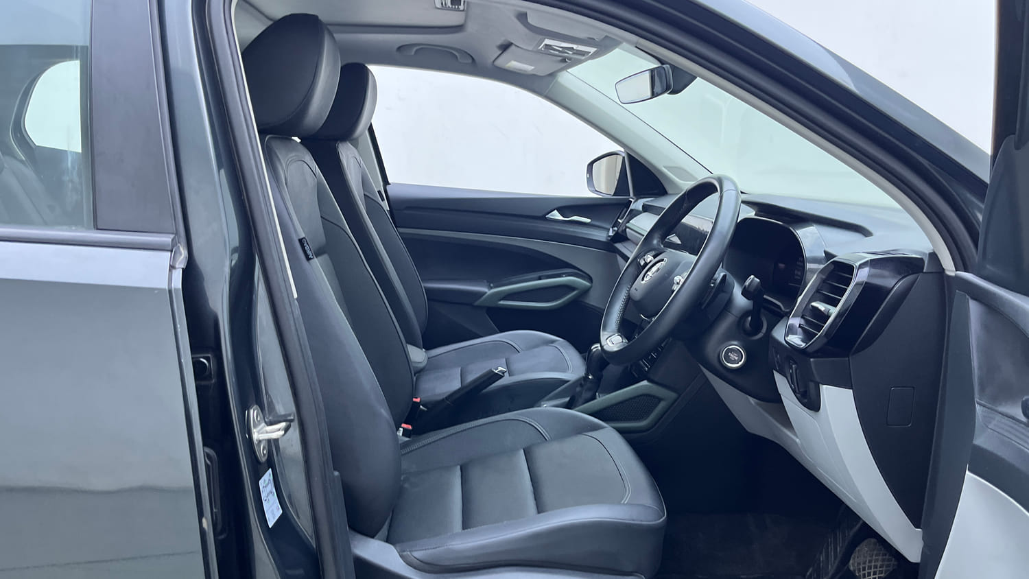 Used 2025 Skoda Kylaq Prestige AT Petrol Automatic interior RIGHT SIDE FRONT DOOR CABIN VIEW