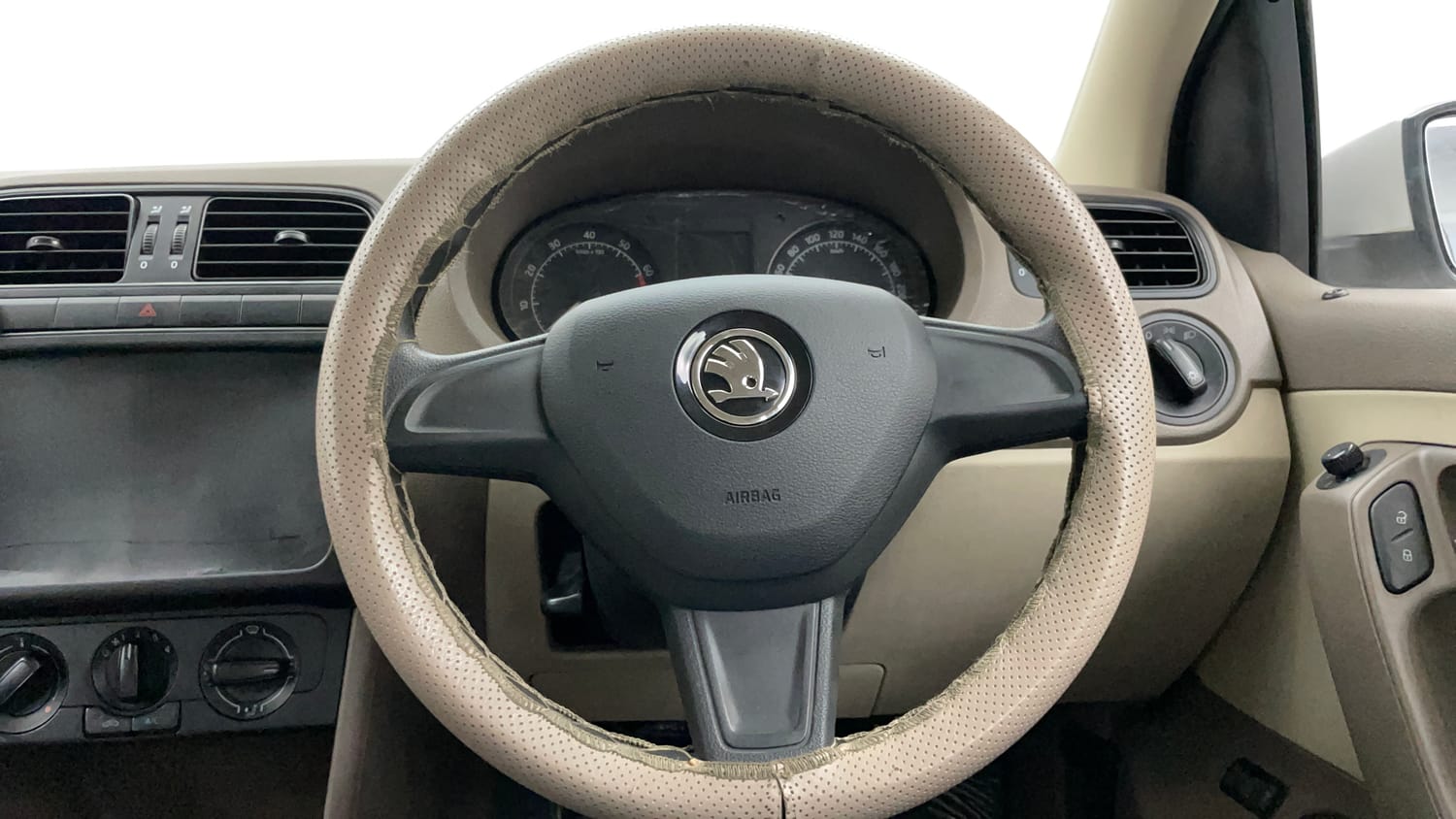 Used 2016 Skoda Rapid 1.6 MPI Active Petrol Manual interior STEERING VIEW