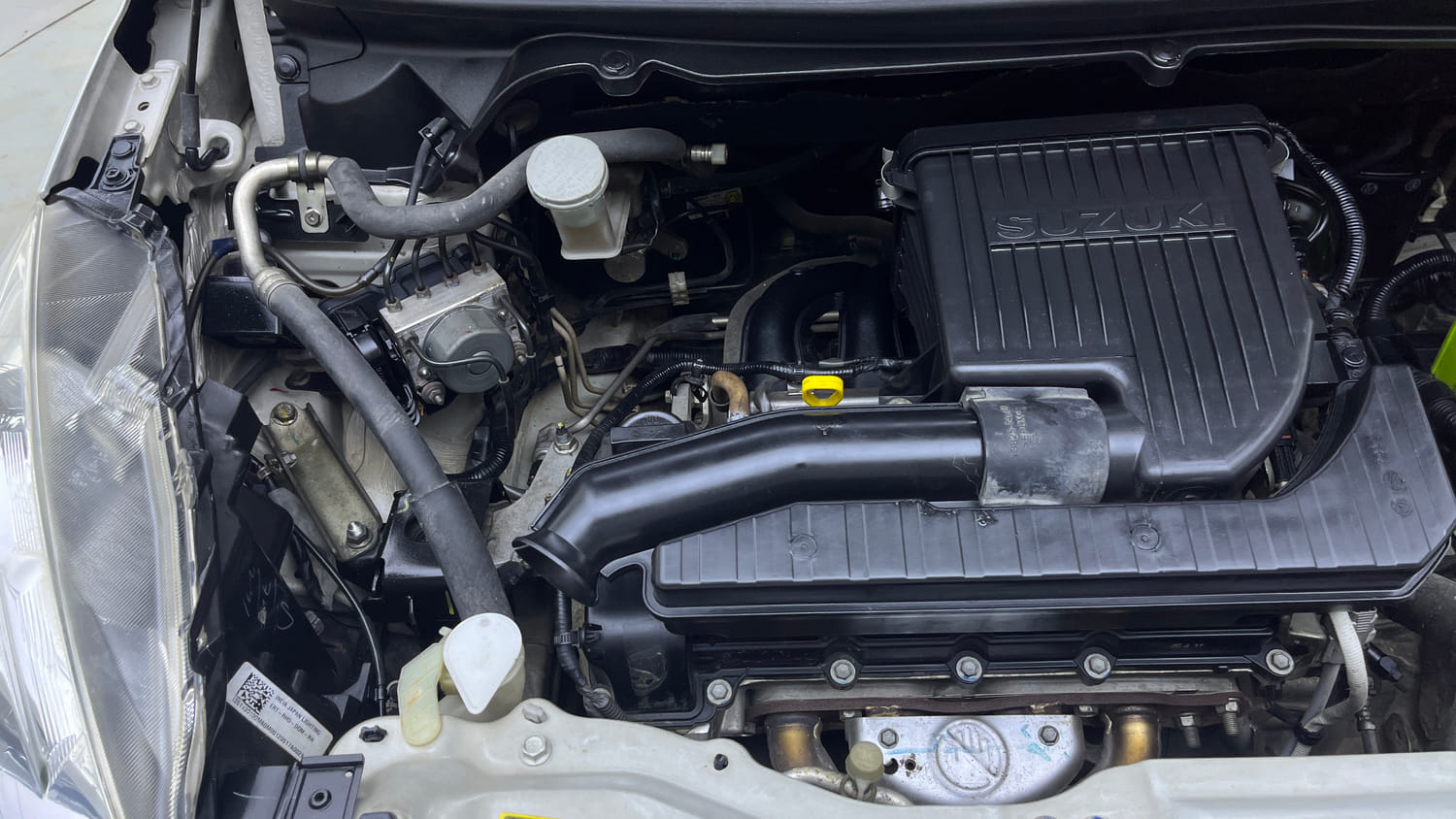 Used 2017 Maruti Suzuki Ertiga VXI Petrol Manual engine ENGINE RIGHT SIDE VIEW