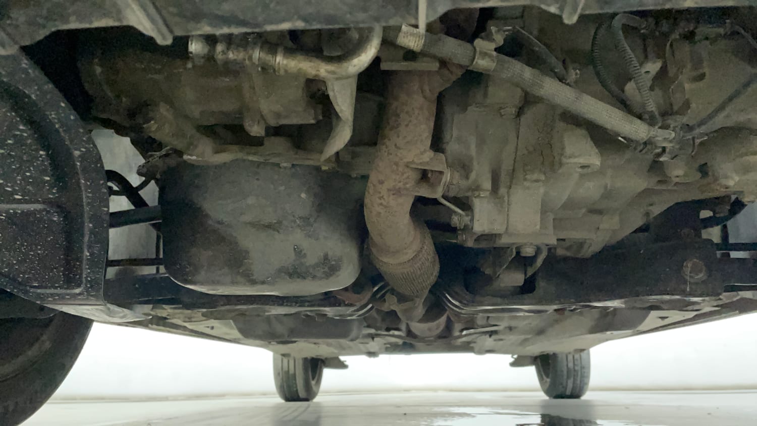 Used 2013 Volkswagen Polo Comfortline 1.2L (P) Petrol Manual extra FRONT LEFT UNDERBODY VIEW