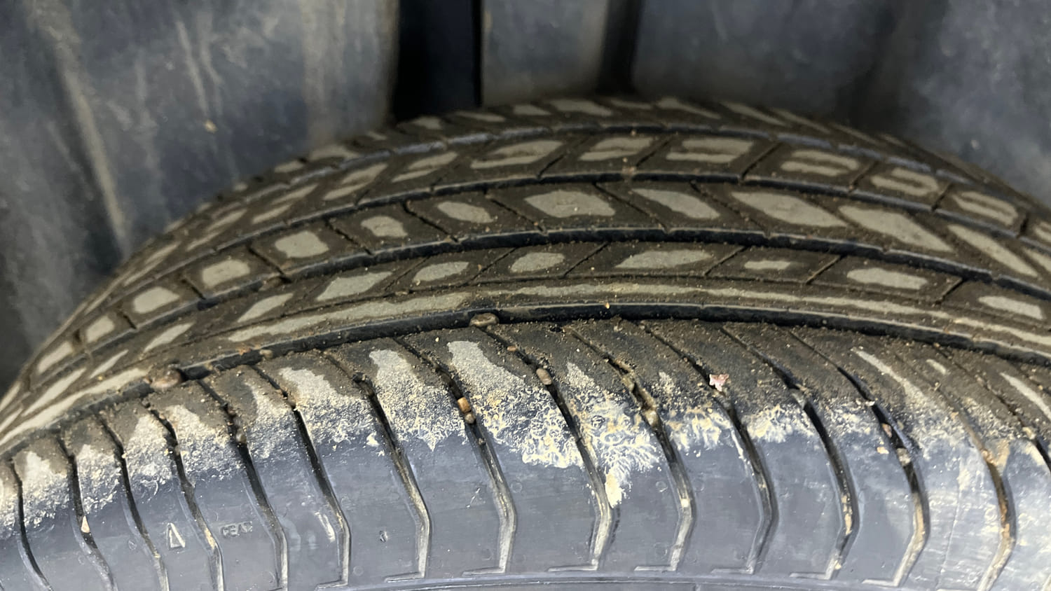 Used 2025 Skoda Kylaq Prestige AT Petrol Automatic tyres RIGHT REAR TYRE TREAD VIEW