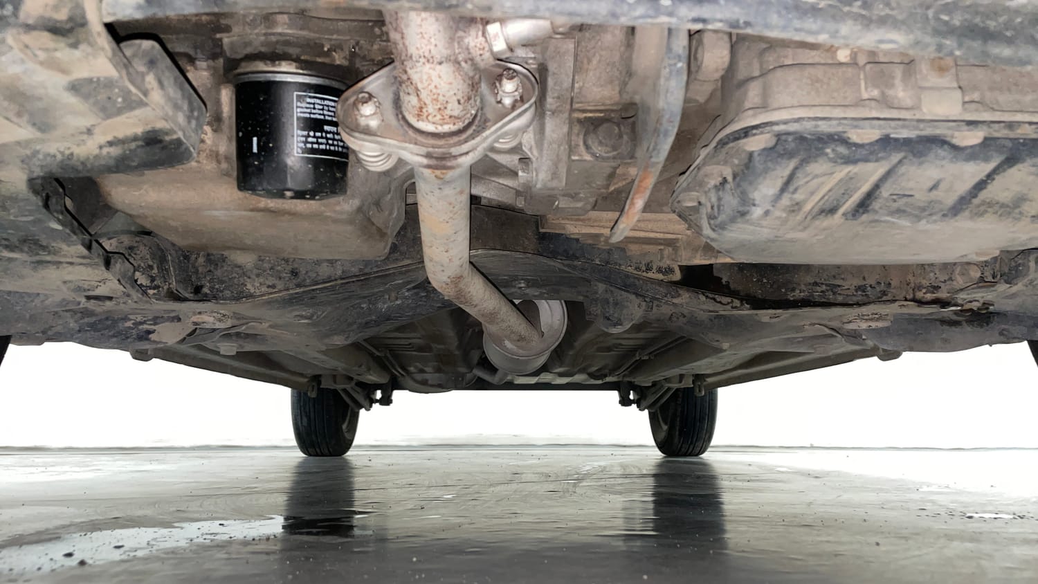 Used 2013 Maruti Suzuki A-Star VXI AT Petrol Automatic extra FRONT LEFT UNDERBODY VIEW