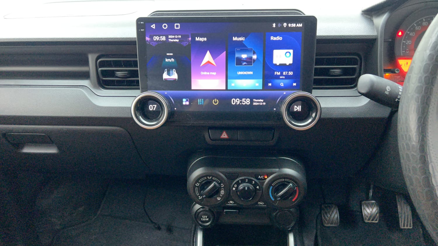 Used 2022 Maruti Suzuki Ignis Sigma 1.2 MT Petrol Manual interior MUSIC SYSTEM & AC CONTROL VIEW