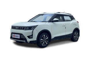 Used 2021 Mahindra XUV 300 W8 (O) 1.2 Petrol AMT Petrol Automatic Image