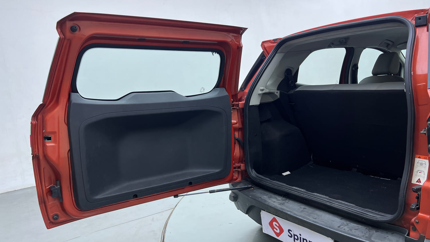 Used 2015 Ford EcoSport Ambiente 1.5 TDCi Diesel Manual interior DICKY DOOR OPEN VIEW