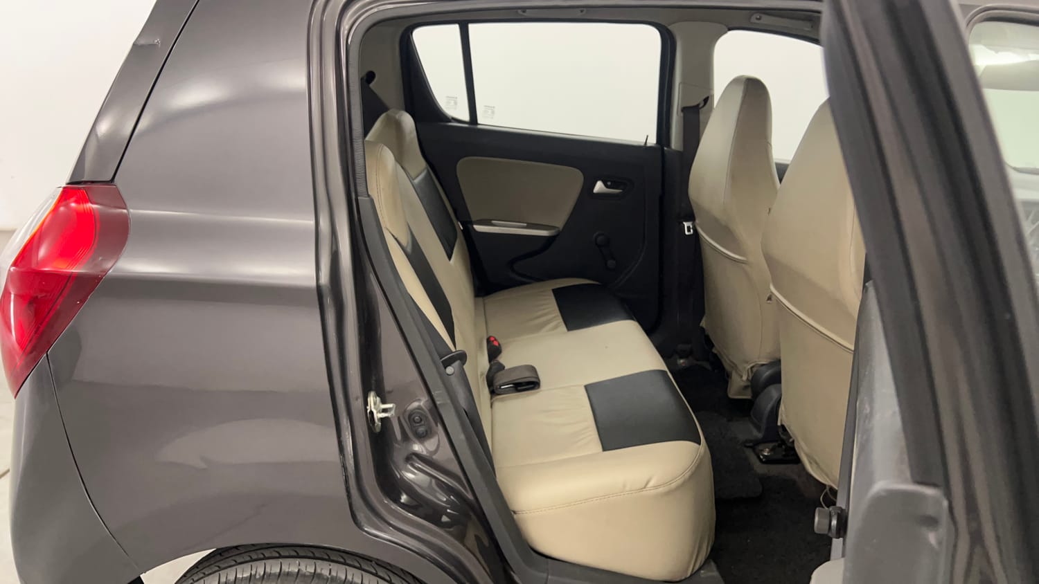 Used 2018 maruti-suzuki Alto K10 VXi (O) AMT Petrol Automatic interior RIGHT SIDE REAR DOOR CABIN VIEW