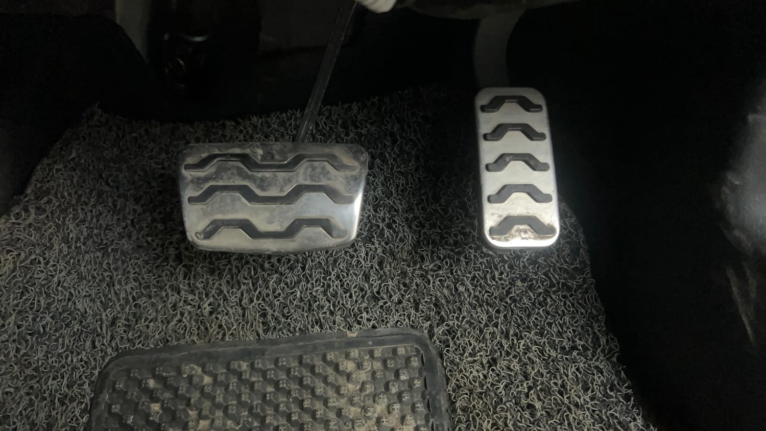 Used 2019 kia Seltos GTX Plus DCT 1.4 Petrol Automatic interior PEDALS VIEW