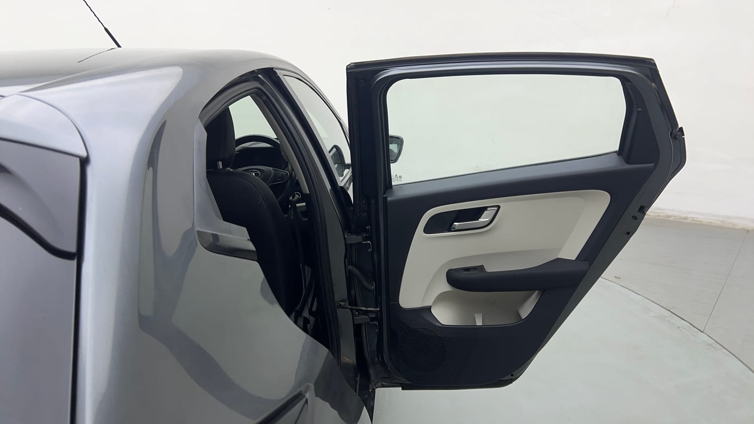 Used 2022 Tata Altroz XZ Plus i-Turbo Petrol Petrol Manual interior RIGHT REAR DOOR OPEN VIEW
