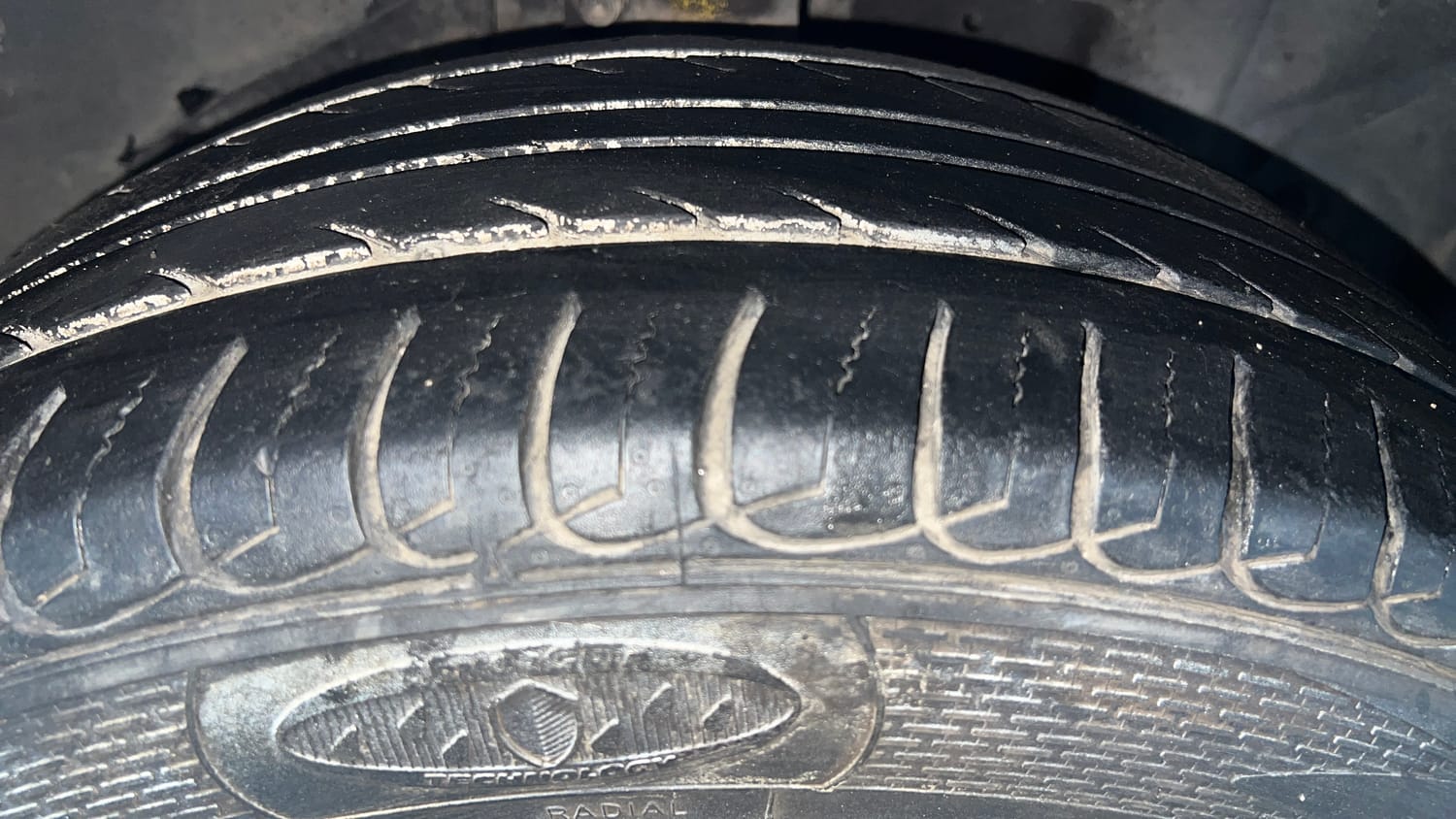 Used 2018 Ford EcoSport Titanium + 1.5L Ti-VCT Petrol Manual tyres RIGHT FRONT TYRE TREAD VIEW