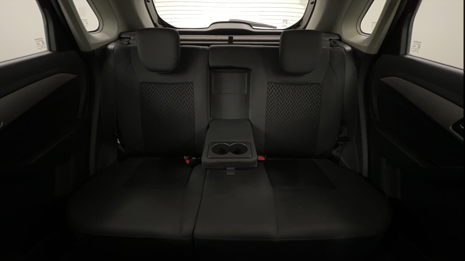 Used 2016 Maruti Suzuki Vitara Brezza [2016-2020] ZDi Plus Diesel Manual interior REAR SEAT CONDITION VIEW
