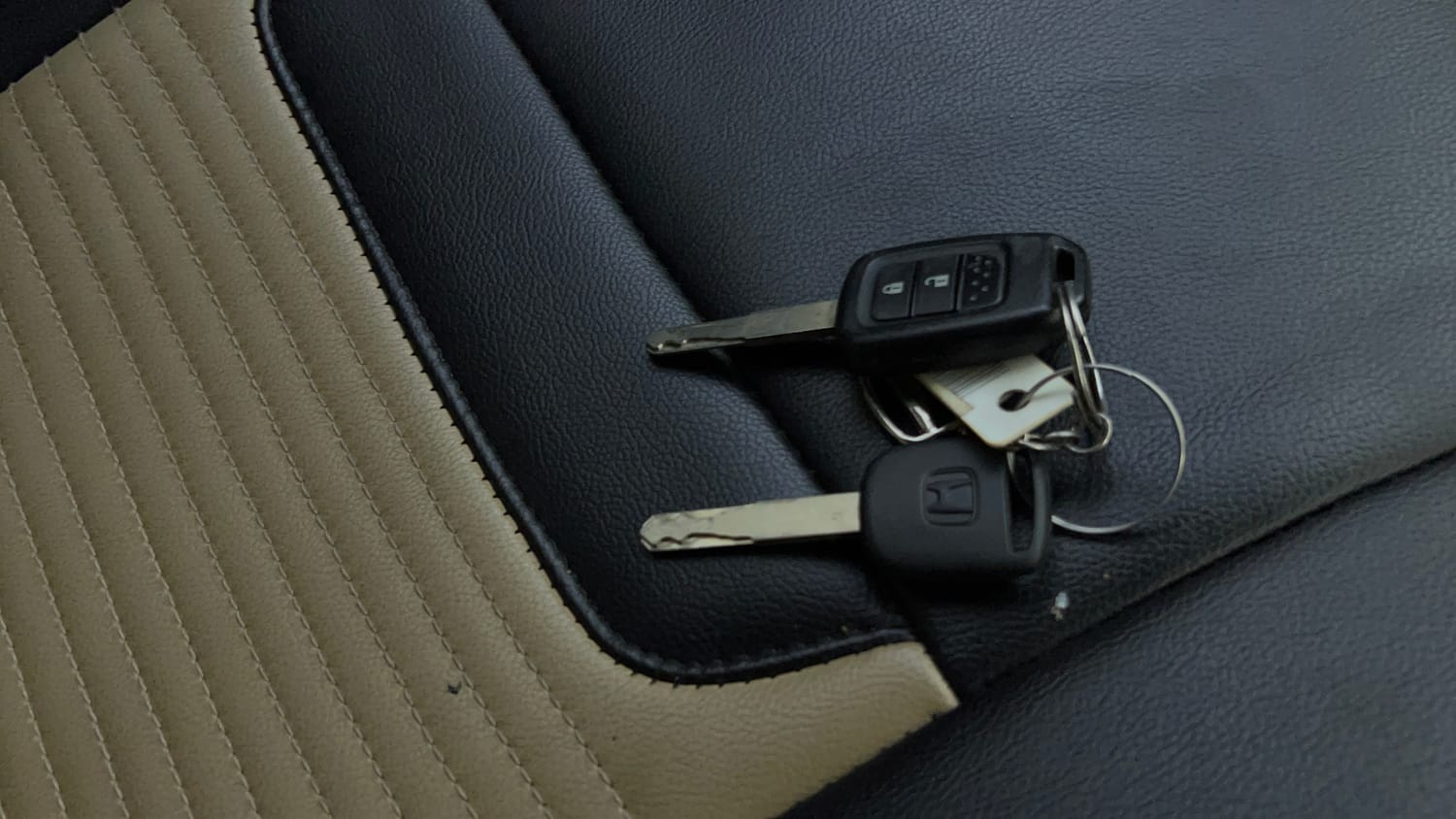 Used 2018 Honda Jazz V AT Petrol Petrol Automatic extra CAR KEY VIEW