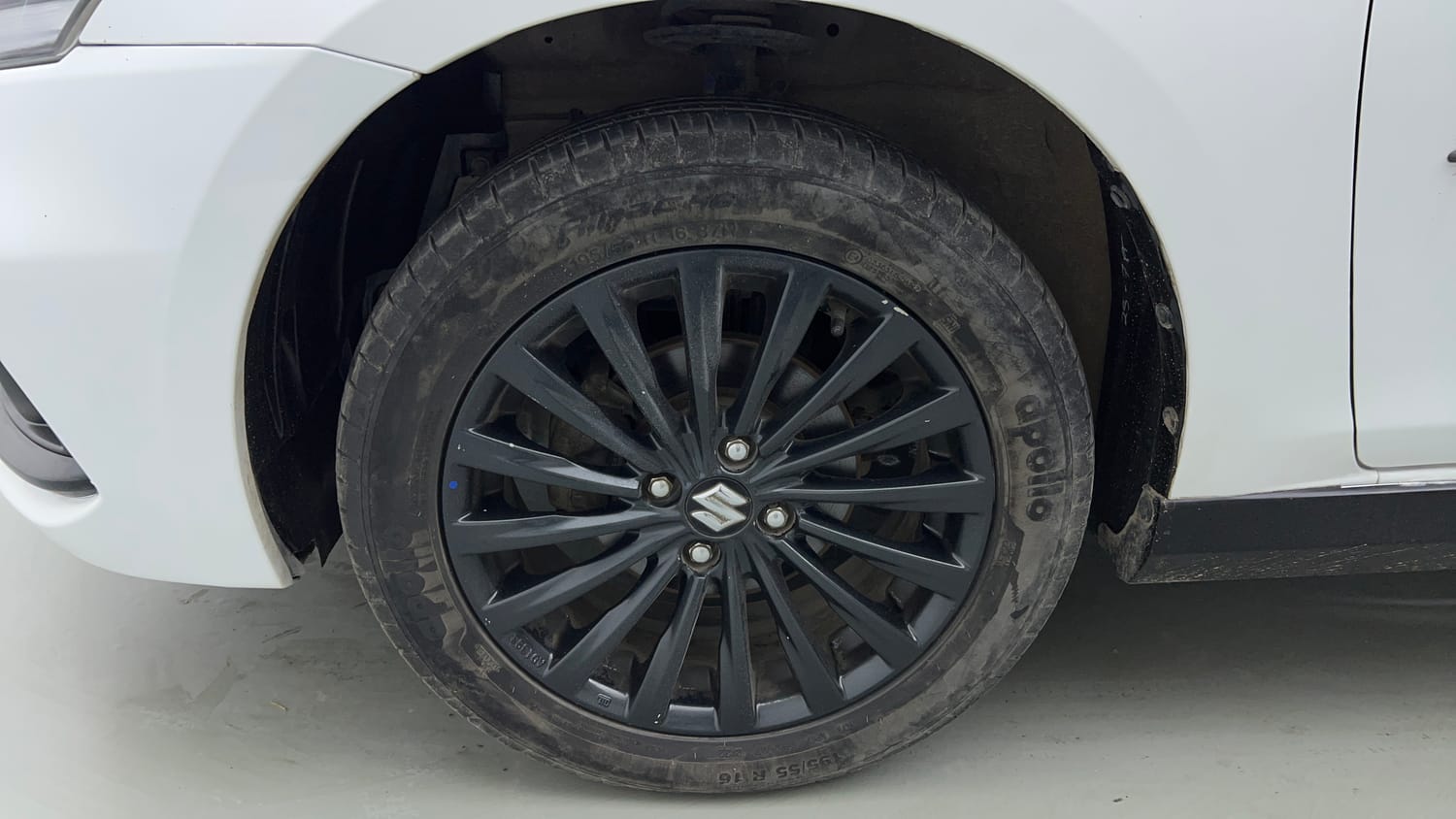 Used 2020 Maruti Suzuki Ciaz S 1.5 MT Petrol Manual tyres LEFT FRONT TYRE RIM VIEW