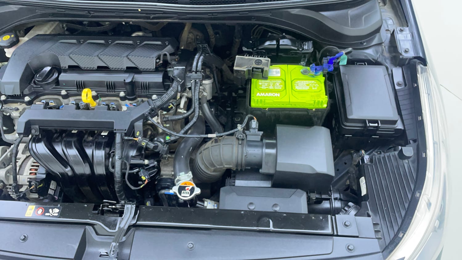 Used 2022 Hyundai Verna SX 1.5 MPi Petrol Manual engine ENGINE LEFT SIDE VIEW